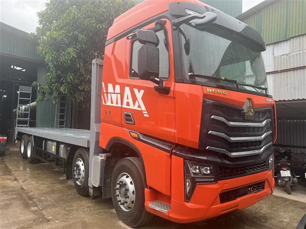 XE NÂNG ĐẦU CHỞ MÁY CÔNG TRÌNH HOWO MAX 4 CHÂN