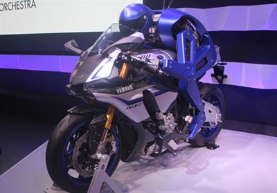 Yamaha phát triển robot lái môtô